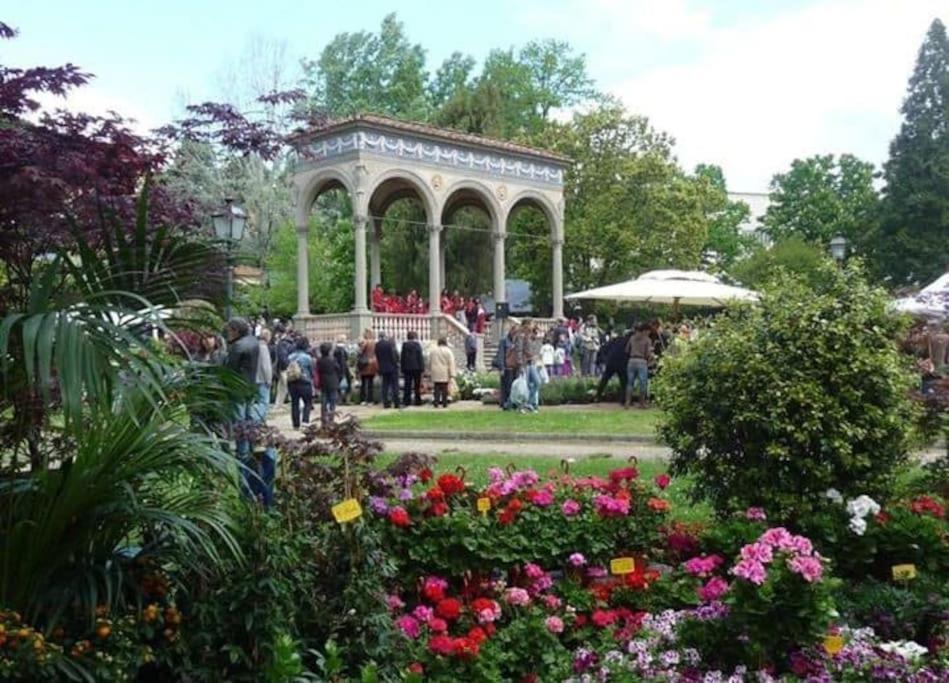 Florence Underground ภายนอก รูปภาพ